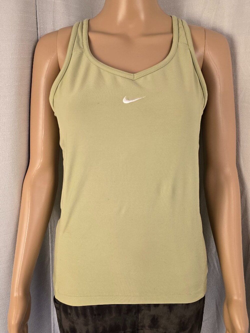 NIKE Fit Dry Light Green Athletic Top with Back Cutout & White Swoosh Size Large
